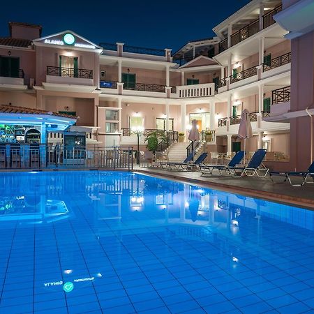 Alamis Hotel & Apartments ซีลีวี ภายนอก รูปภาพ