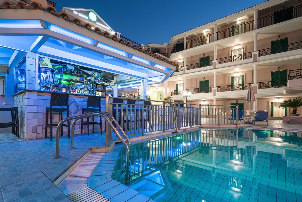 Alamis Hotel & Apartments ซีลีวี ภายนอก รูปภาพ